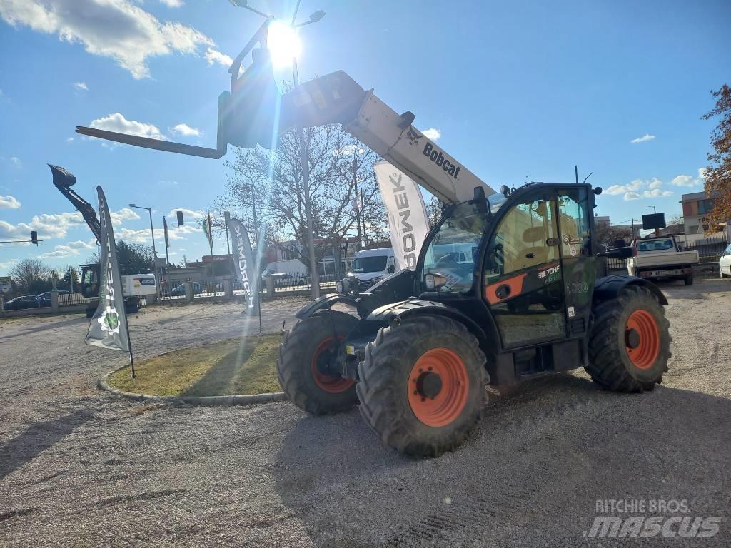 Bobcat TL 38.70 Teleskopické manipulátory