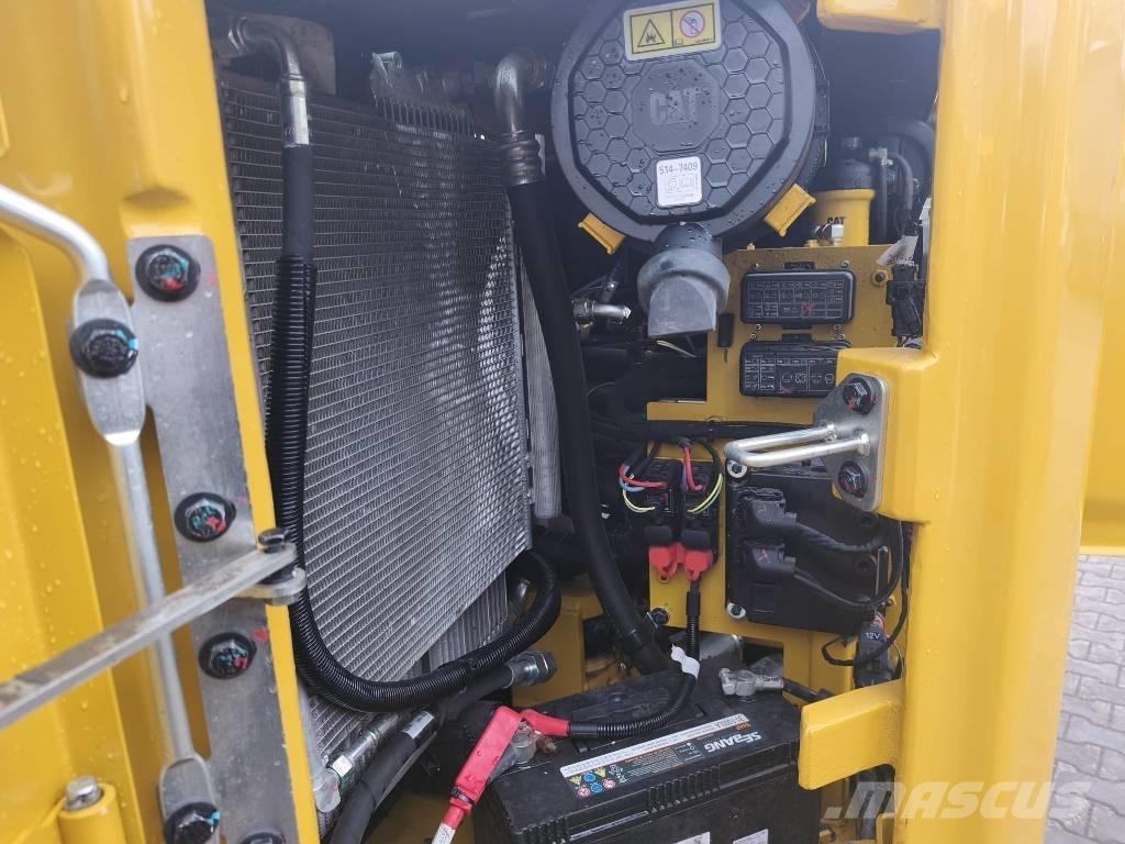 CAT 308 Pásová rýpadla