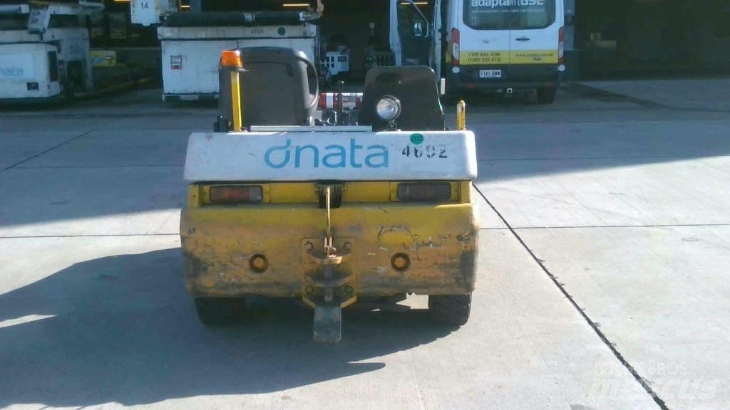 Toyota 02-2TD25 Manipulace s materiálem – ostatní