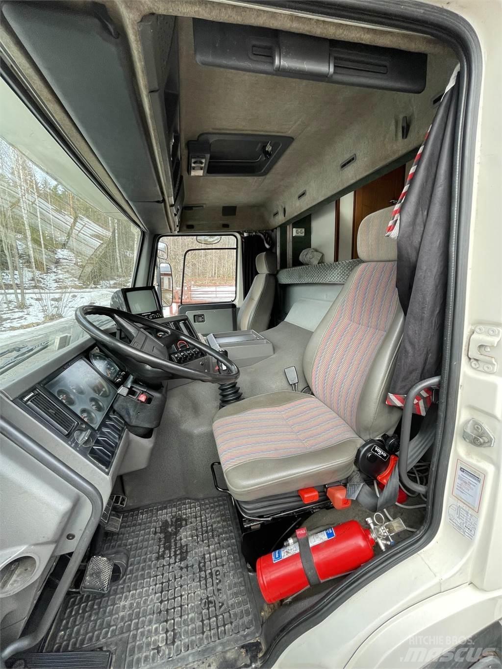 Volvo FL7 Vozy na přepravu zvířat