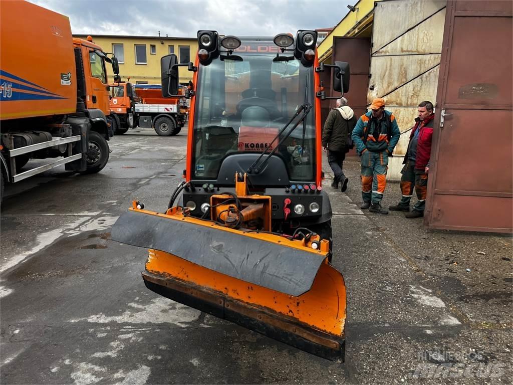Holder C250 4X4 Stavebnictví - ostatní