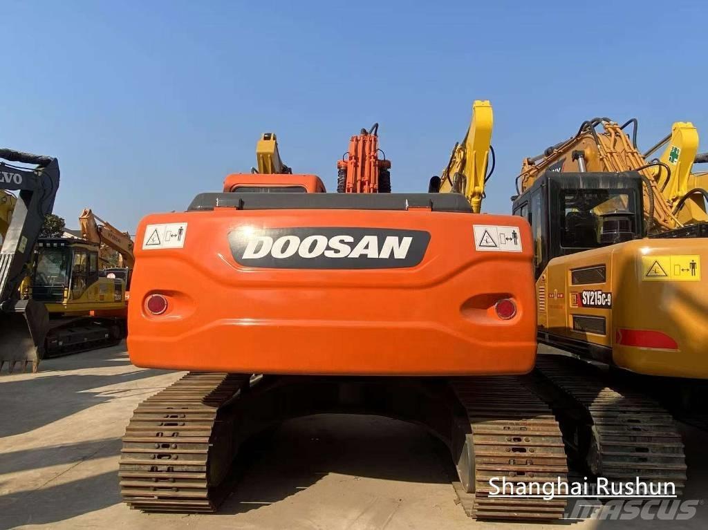 Doosan 225LC-9 Pásová rýpadla