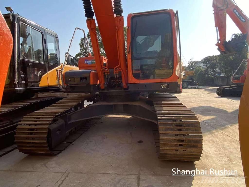 Doosan 225LC-9 Pásová rýpadla