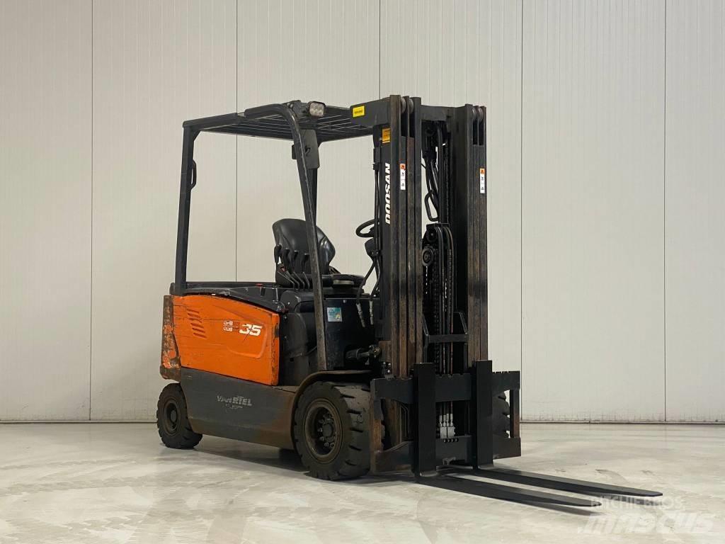 Doosan B35X-7 Akumulátorové vozíky