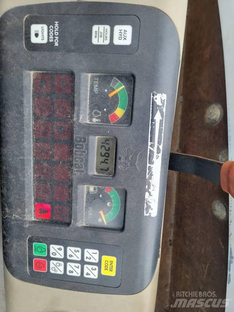 Bobcat 329G Mini rýpadla < 7t