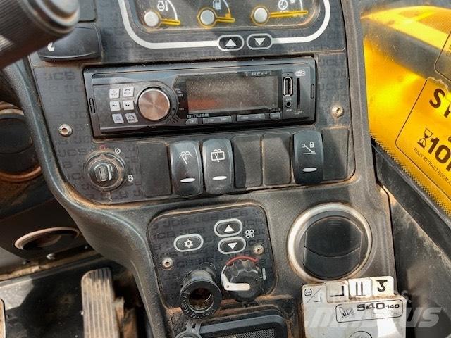 JCB 540-140 Teleskopické manipulátory