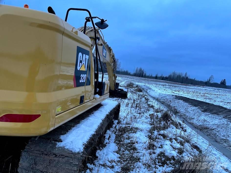CAT 320 Pásová rýpadla