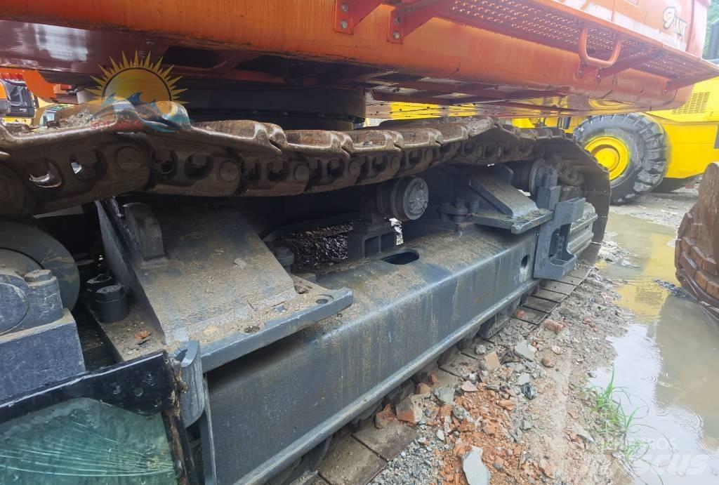 Doosan DX 500 LC Pásová rýpadla