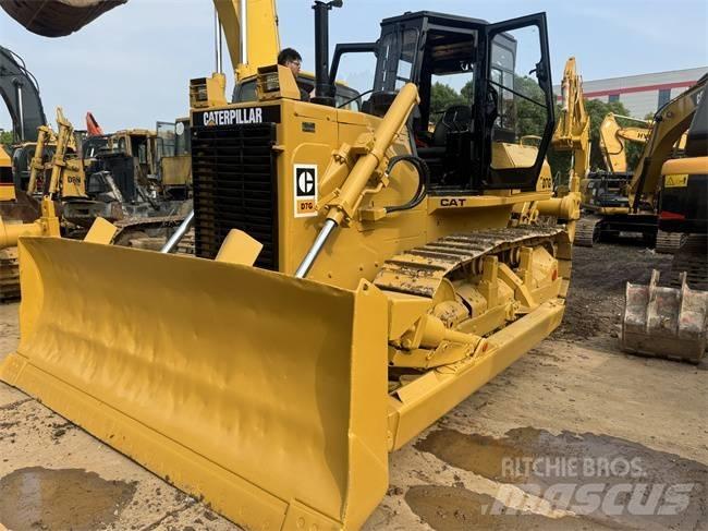 CAT D 7 G Pásové dozery