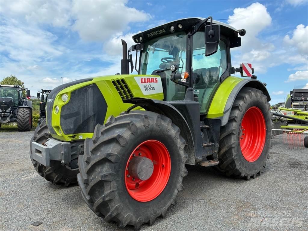 CLAAS ARION 650 Traktory