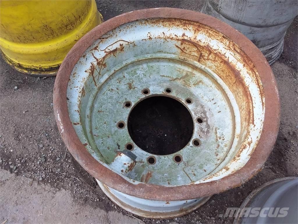 Valmet 860 20x26,5 Pneumatiky, kola a ráfky