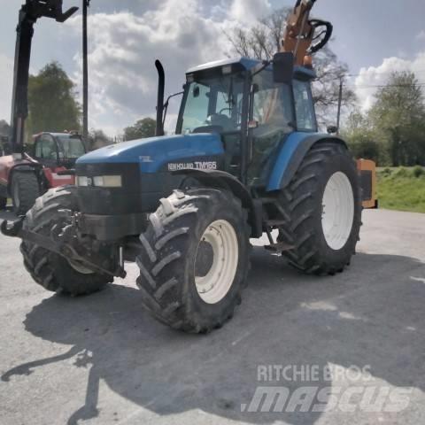 New Holland TM 165 Traktory