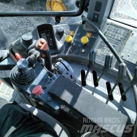 New Holland TM 165 Traktory