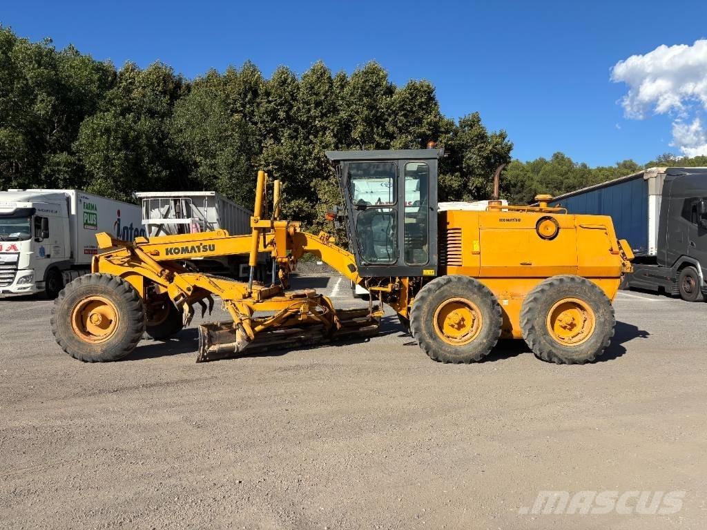 Komatsu GD 530 A Grejdry