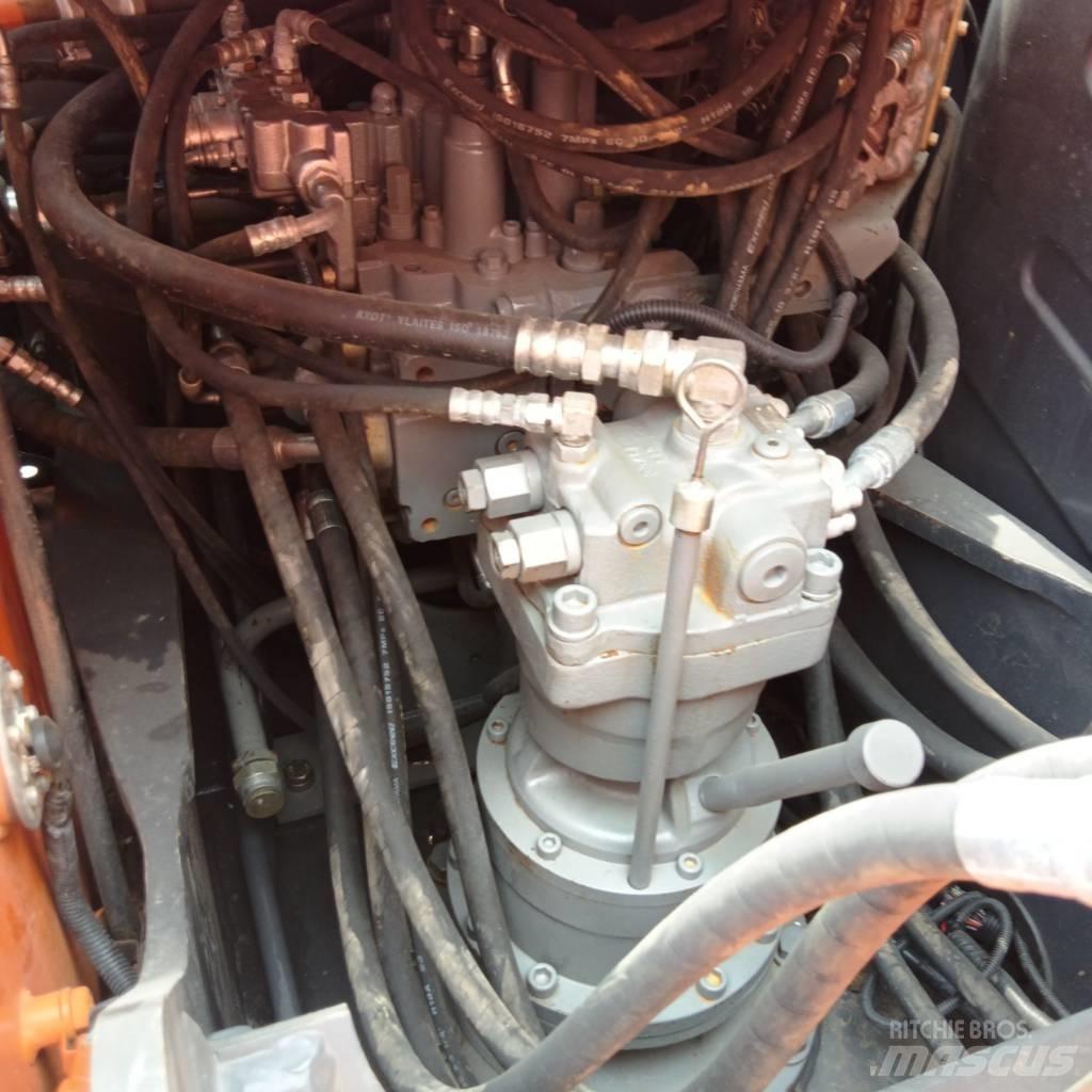 Hitachi ZX 120 Pásová rýpadla