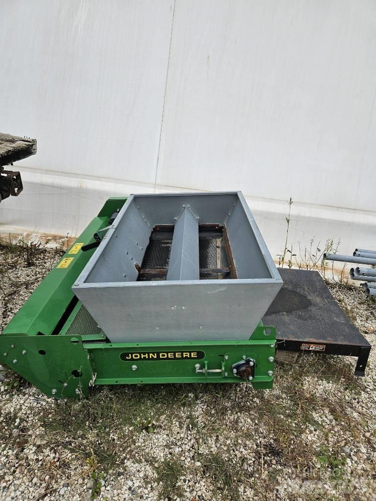 John Deere TD 100 Stavitelné vidlice