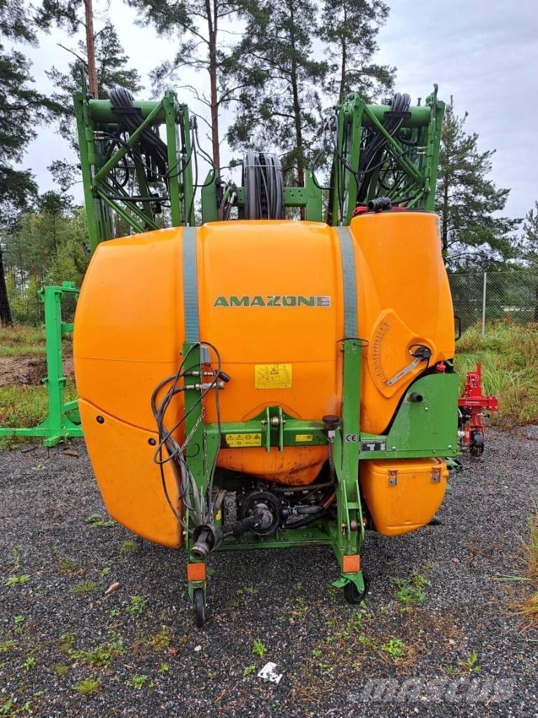 Amazone UF 1201 24M Nesené postřikovače