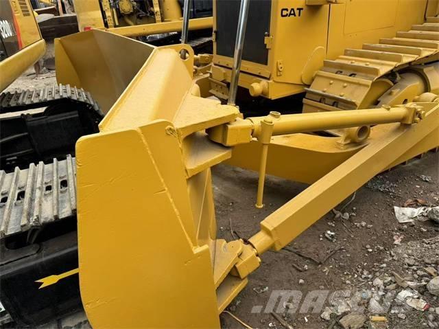 CAT D 8 R Pásové dozery