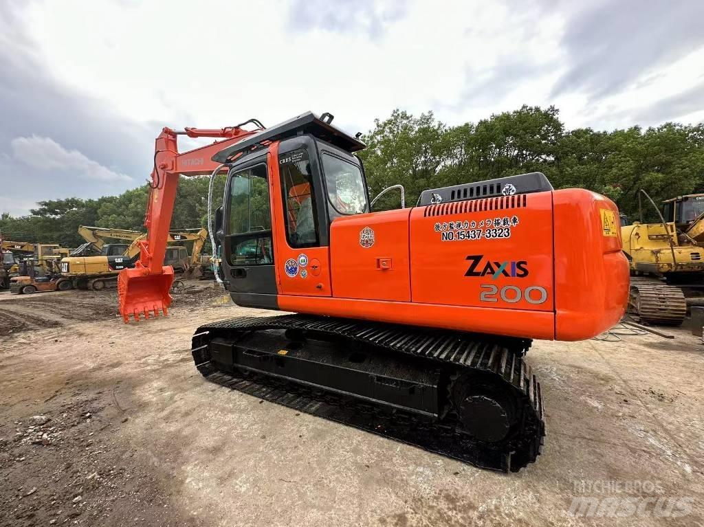 Hitachi ZX200 Pásová rýpadla