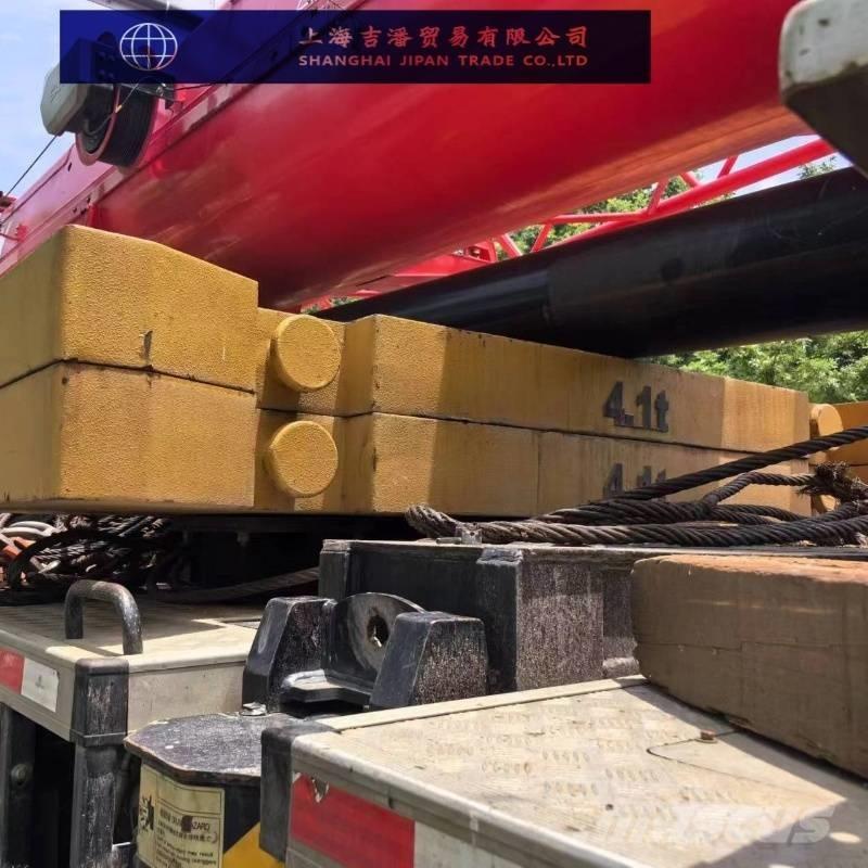 Sany STC 800 Univerzální terénní jeřáby