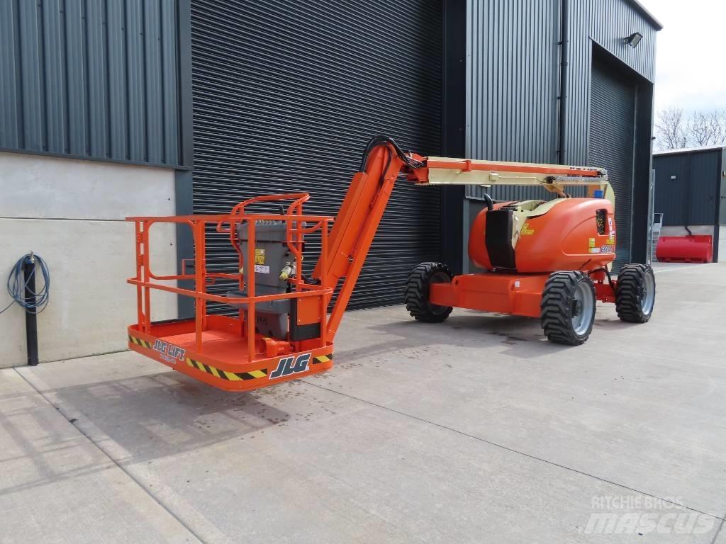 JLG 600 AJ Kloubové plošiny