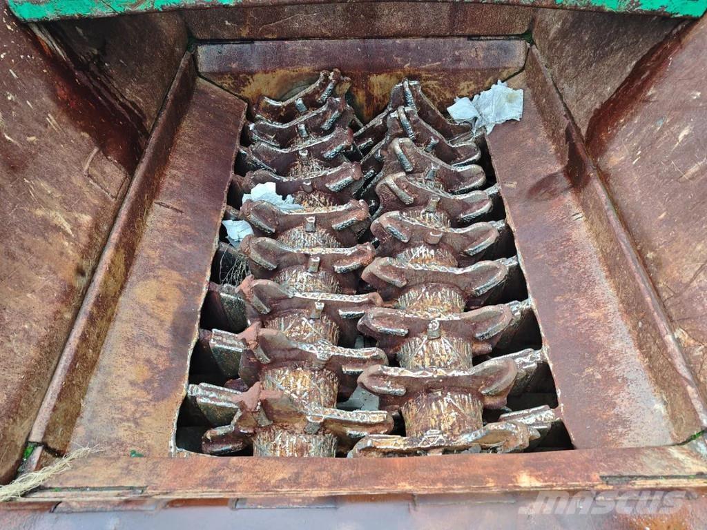 Haas 700x2000 Drtiče odpadu