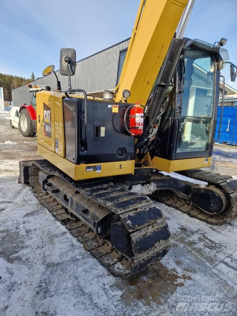 CAT 307.5 Midi rýpadla 7t - 12t