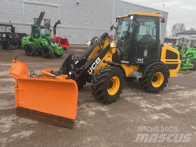 JCB 407 Agri Kolové nakladače