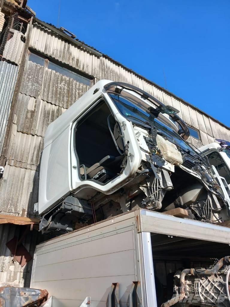 Renault Premium 460 Kabiny a interiér