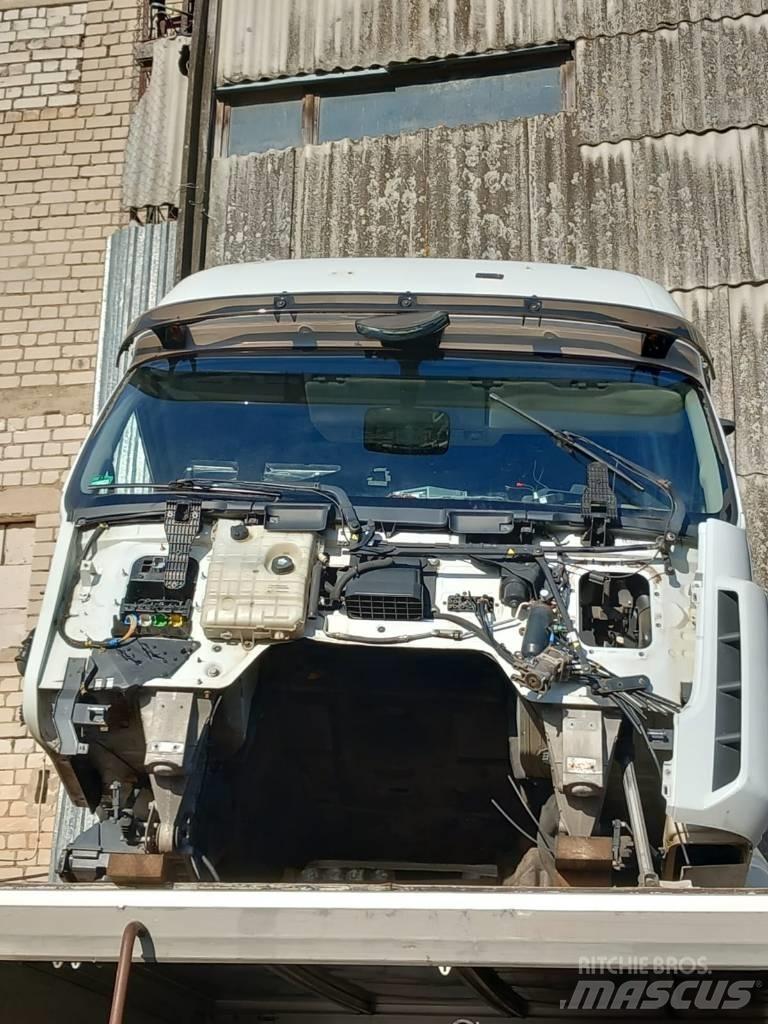 Renault Premium 460 Kabiny a interiér