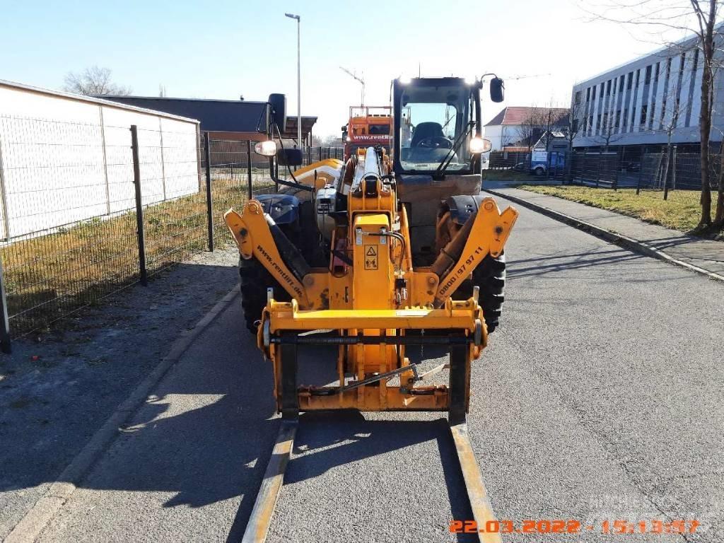 JCB 540-140 Teleskopické manipulátory