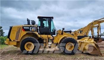 CAT 966M Kolové nakladače