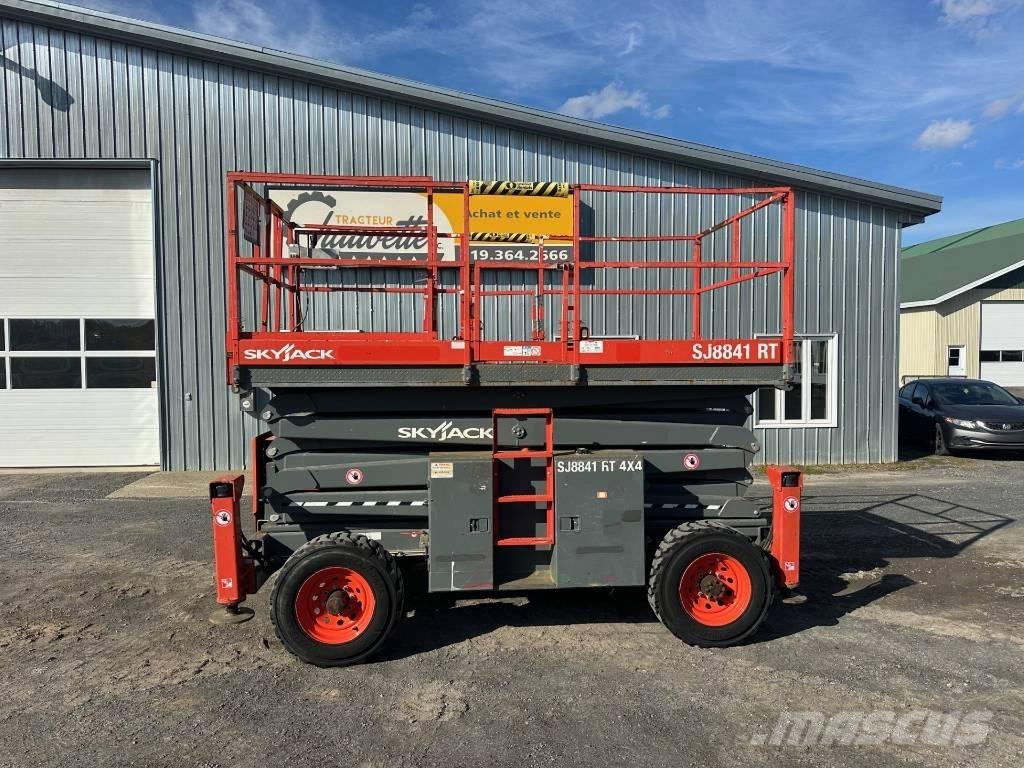 SkyJack SJ 8841 RT Nůžková zvedací plošina