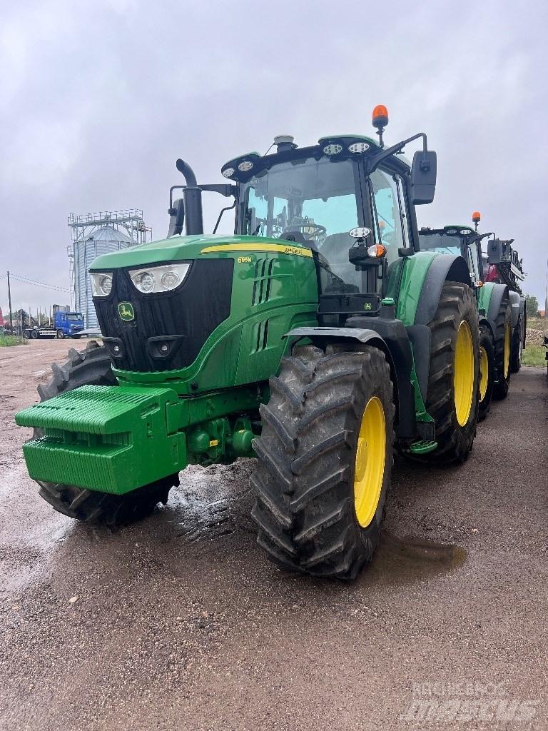 John Deere 6195M Traktory
