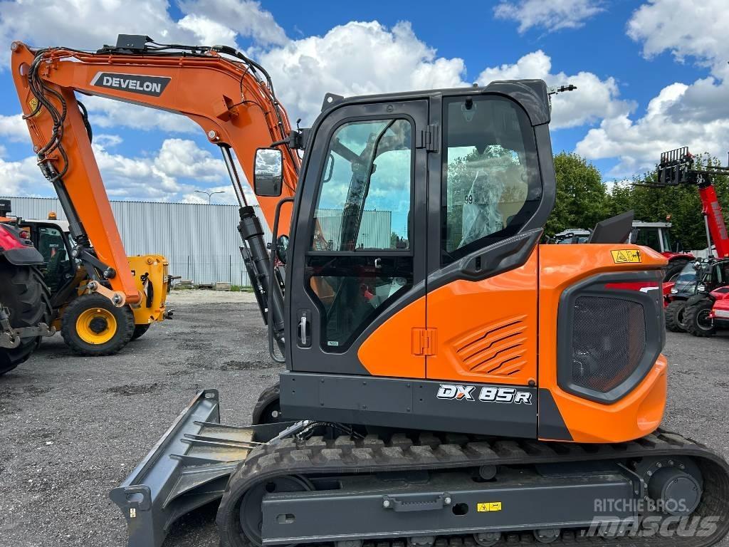 Develon DX85R-7 Midi rýpadla 7t - 12t