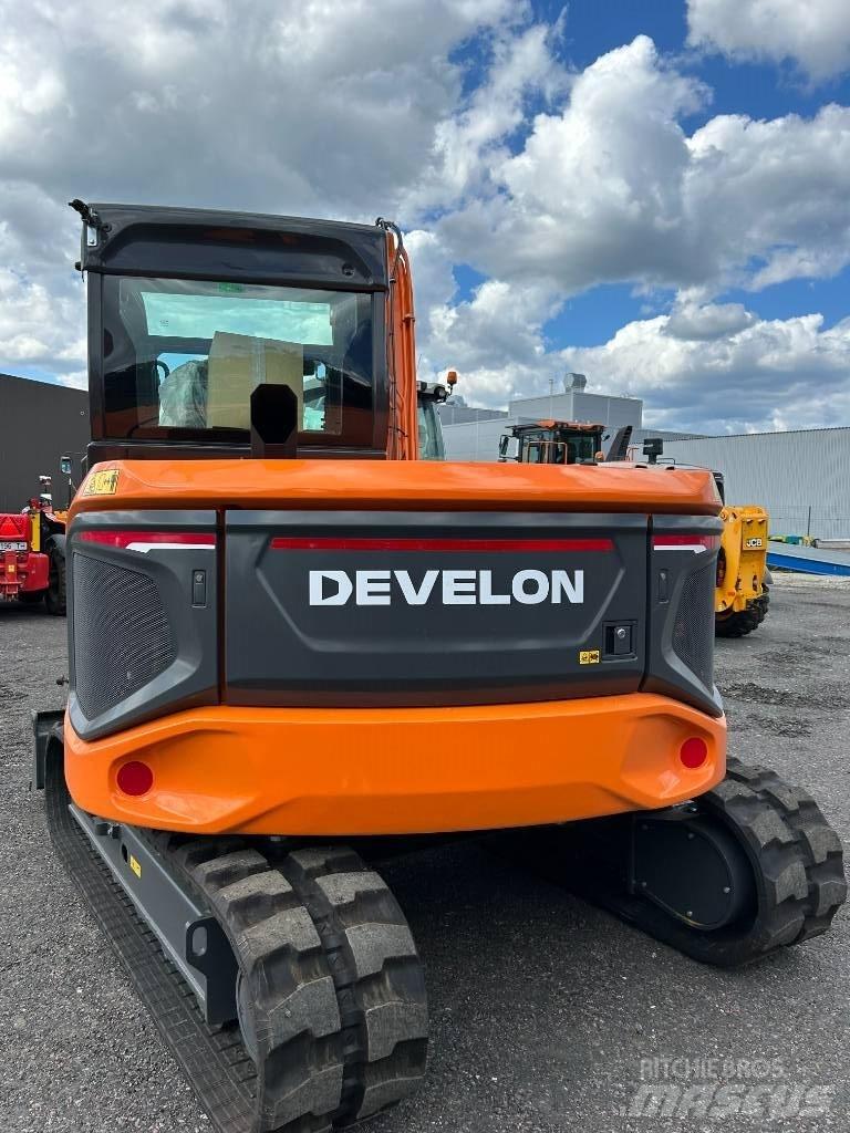 Develon DX85R-7 Midi rýpadla 7t - 12t