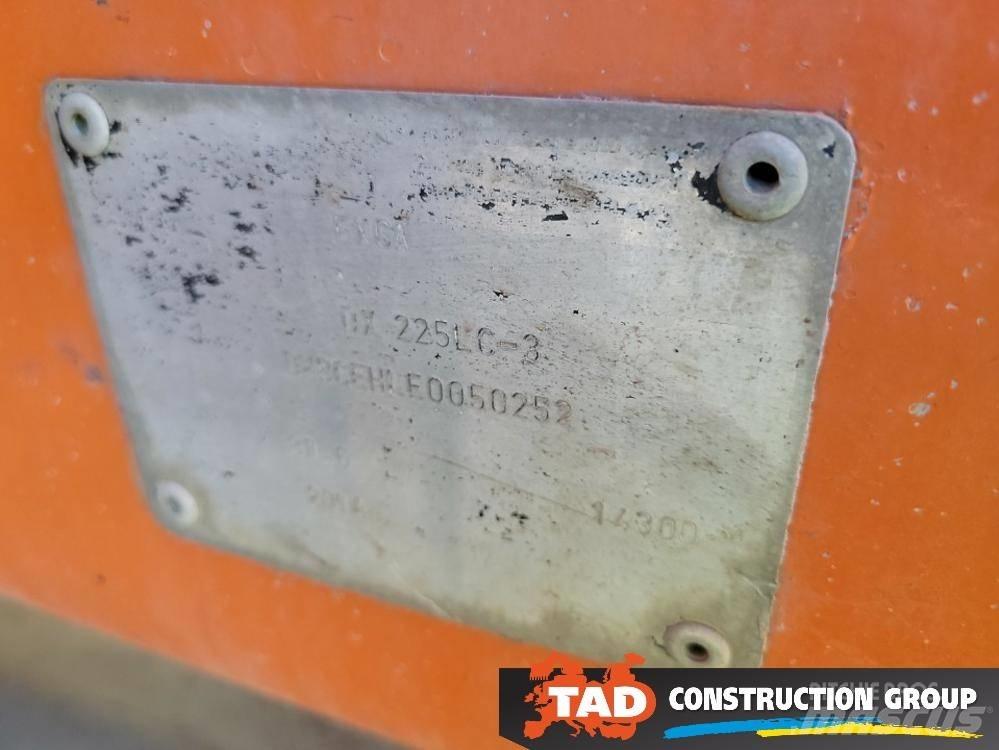 Doosan DX 225 LC-3 Pásová rýpadla