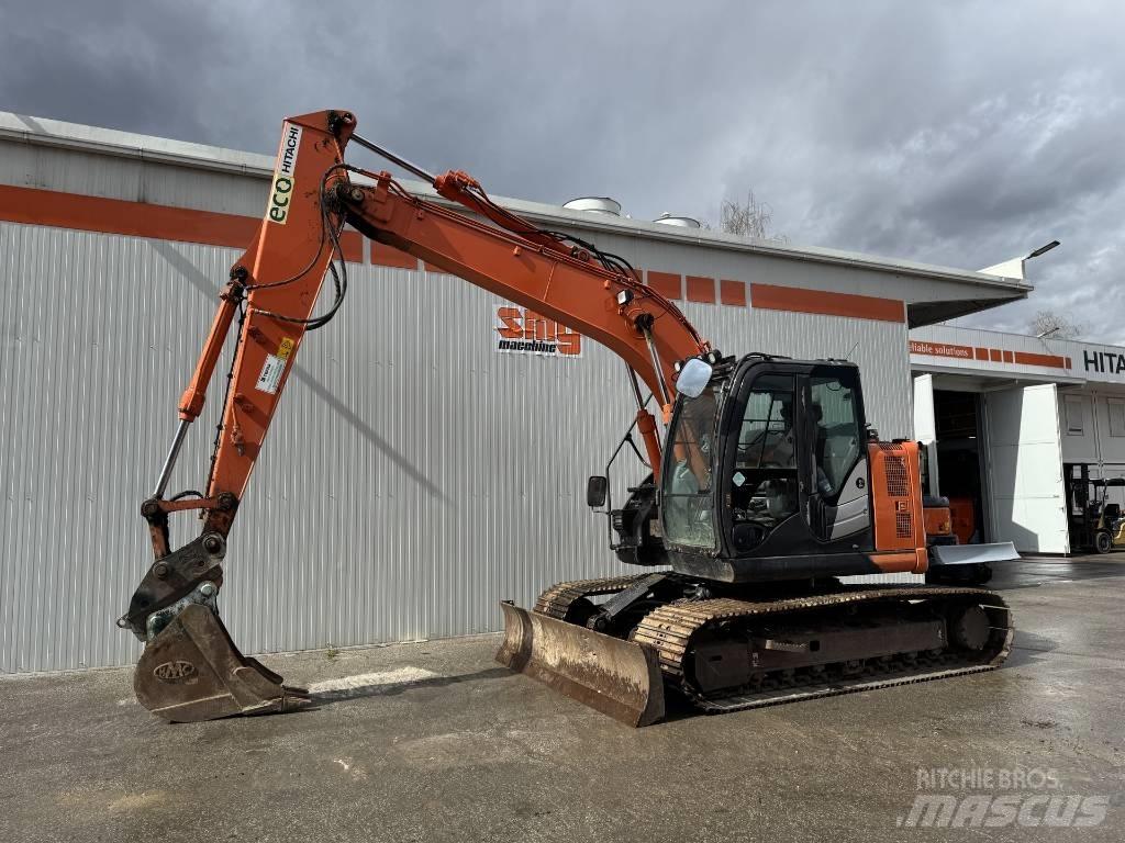 Hitachi ZX 135 US-6 Pásová rýpadla