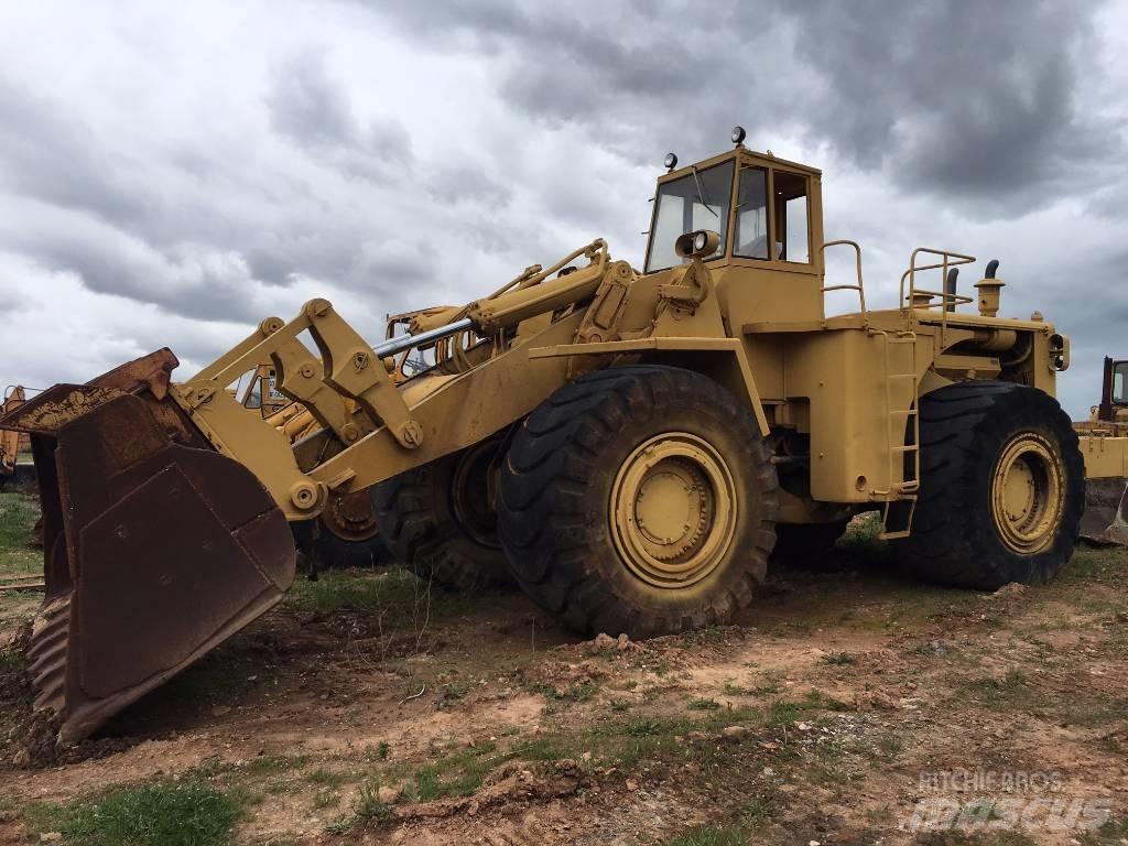 CAT 992 B Kolové nakladače