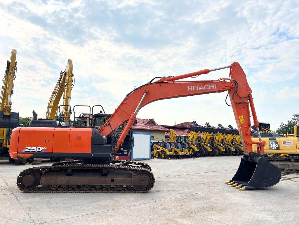 Hitachi ZX 250 LC-6 Pásová rýpadla