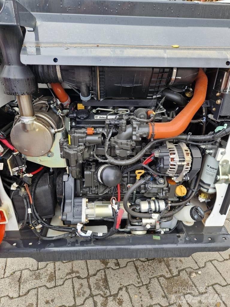 Bobcat T 450 Smykem řízené nakladače
