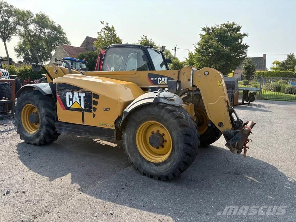 CAT TH407 Teleskopické nakladače pro zemědělství