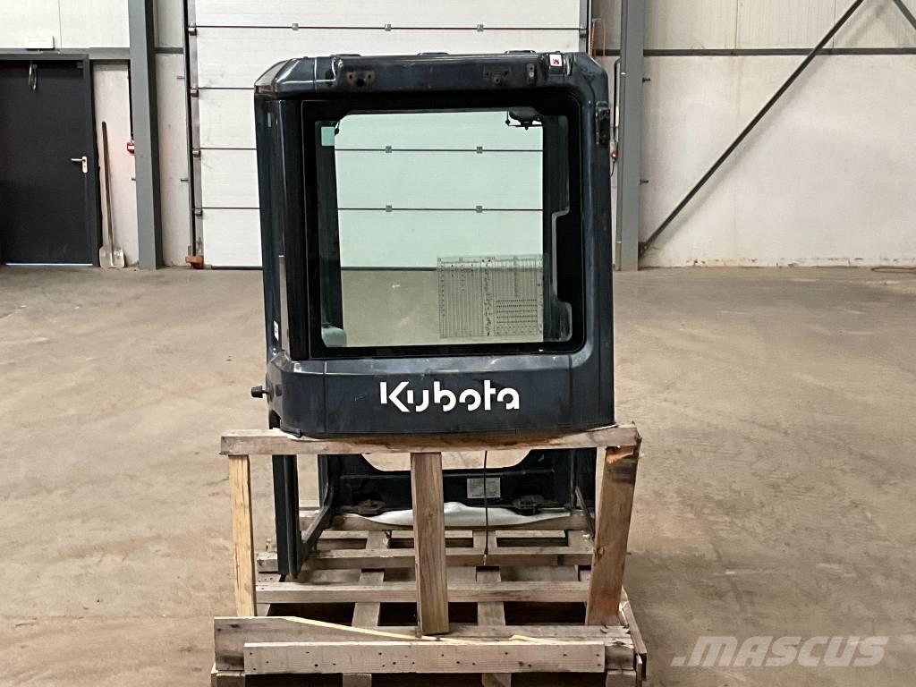 Kubota U 48-4 / U 55-4 Kabiny a interiér