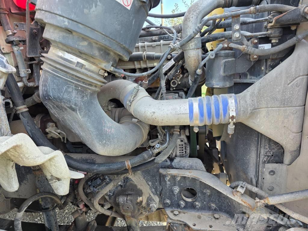 Western Star 4700 SB Tahače