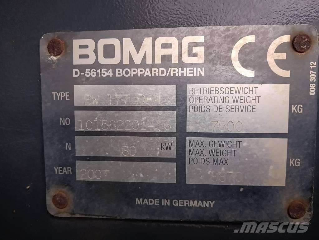 Bomag 177 D4 Tahačové válce