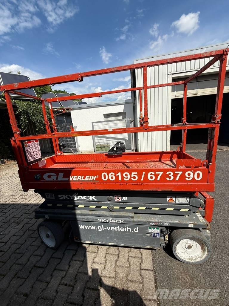 SkyJack SJ 3220 Nůžková zvedací plošina