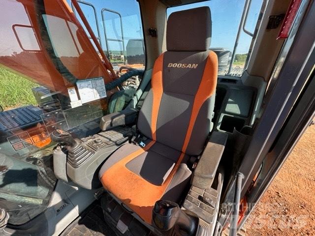 Doosan DX 350 LC-5 Pásová rýpadla