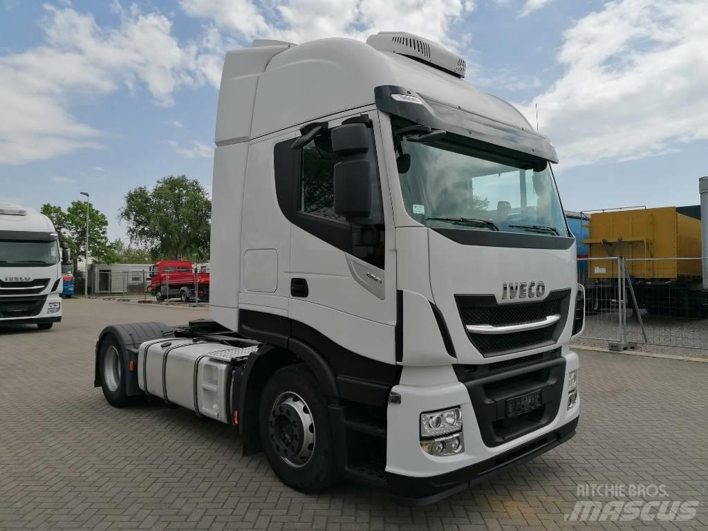 Iveco AS440ST/P Tahače