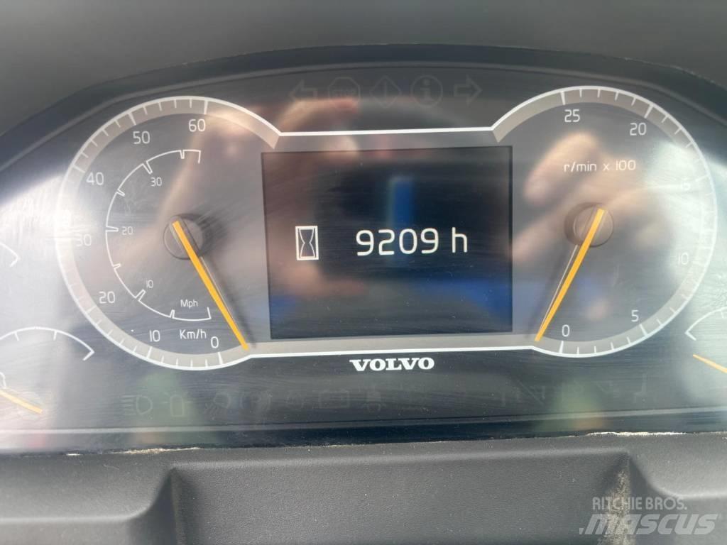 Volvo L 260 H Kolové nakladače