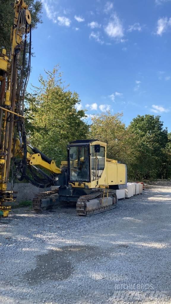 Atlas Copco F6 Povrchové vrtací stroje